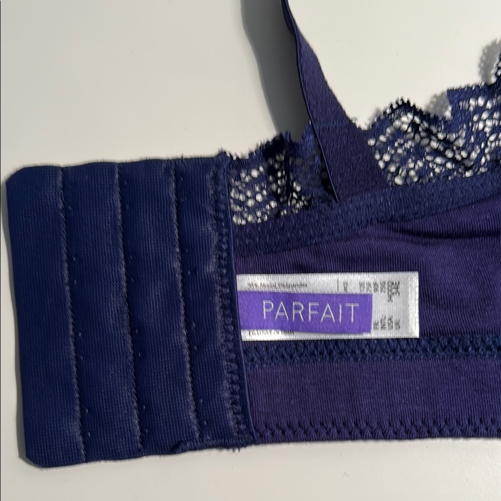 Lace Trim Wireless Bra - Navy - Picture 6 of 8